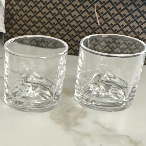 NWT - Everest Whiskey Decanter + 4 Glasses - Barware Gift Set - Picture 10 of 16